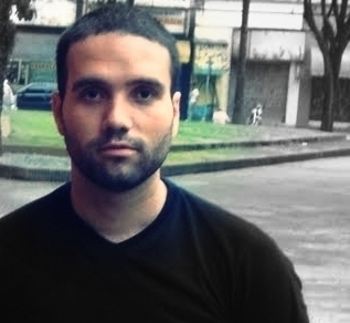 Músico,guitarrista, baterista nas horas vagas...