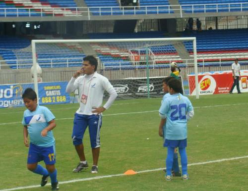 Profesional en Deporte y Actividad Fisica de la Escuela Nacional del Deporte - Cali
Actualmente presidente Club Deportivo Juventud Dagua