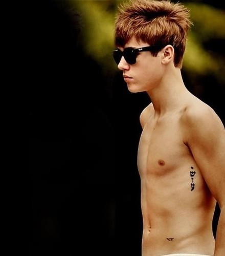 this is a role play account, 18+. follow me for some fun ;)