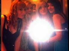 .x. Tia .x. 17 .x. Love Union J :) xx  1D Richard wisker :)) Richard wisker follows : ) xo Follow i will follow back! xx