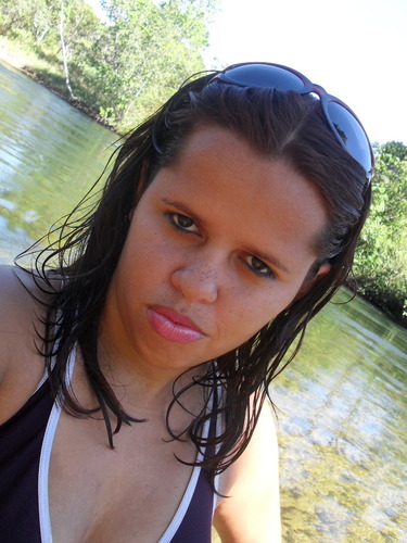 Sou uma eterna sonhadora, e encontro amor e alegria em todos os lugares por onde passo.....