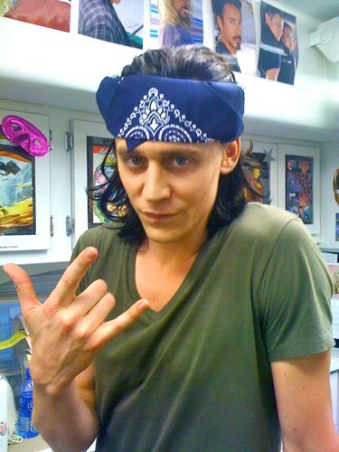 Hiddles is our king :) #Hiddlestoner 
#LokisArmy