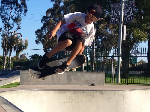 1LOVESk8's profile picture. For the love of the skate.
http://t.co/qzwZjjXCrW