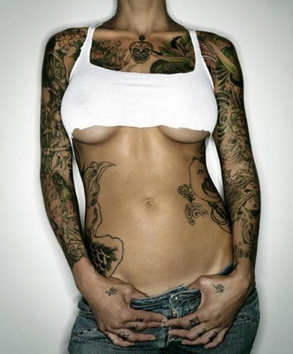 #Tatted #Pierced #Professional #Classy #Crazy #Bitch #TakeNoShit #GiveNoFucks #TeamThroatPunch Bitches Beware