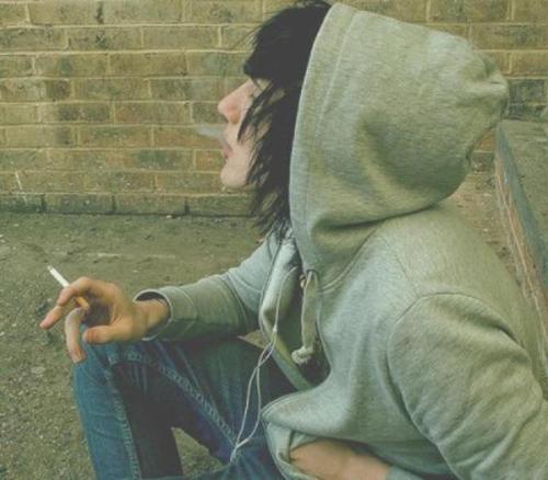 CraigFuckingLlo's profile picture. Physics and maths nerd (says it all, really). I'm going off to Harvard soon. From London, in Ireland at the moment; on the way to America. I love to RP too!