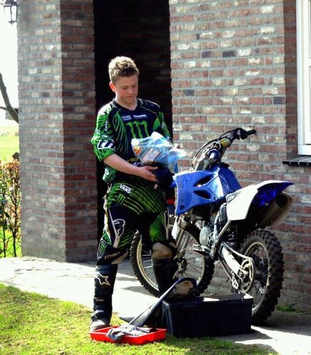 Zurrik/Cv de klungels/Fc Cranendonck/Motorcross/joey_cummins@hotmail.com