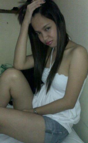 I love social networking.. common! follow me ^^,)