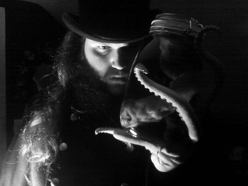 Artist with a fixation on the dead and the macabre, and an obsession with H.P. Lovecraft and heavy metal