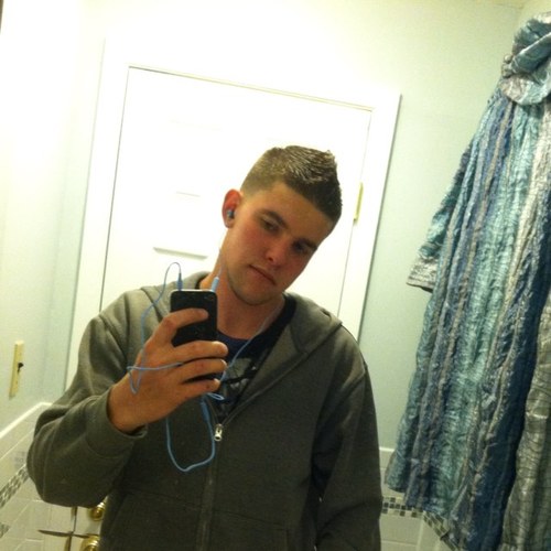 CrispyConnor's profile picture. CONNOR CHRISTOPHEL currently 19 years of age im 1 of 5 LLTINT