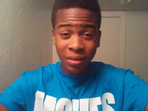 Youngtruth7's profile picture. 