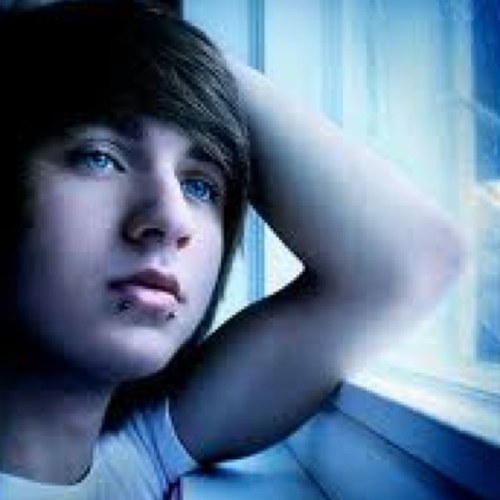 OhShitItsDylie's profile picture. http://t.co/sGhuAfLy7k Bio in the link... Click it, Ya might be in it! {Taken by @EmmettTheBear 4/18/11 engaged 6/20/11; Vampire/RP} Love you Em.