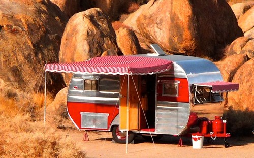 alle info en nieuwtjes over auto- en caravan vind je hier, je kunt natuurlijk ook tweets achterlaten. All news about Cars & Caravans. You can also post a tweet