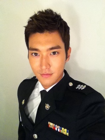 TIWIRAHMADECI's profile picture. super junior oppa Hwaiting