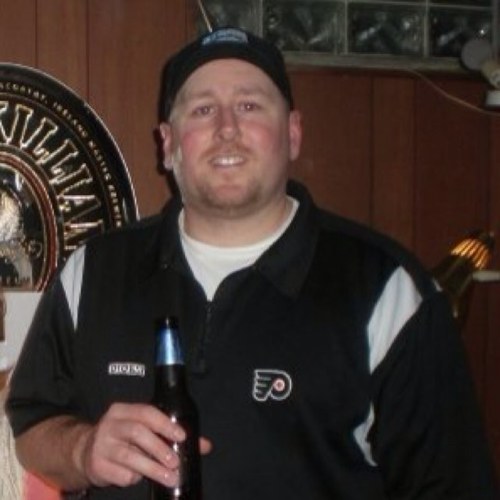 mapleleafcurt's profile picture. 