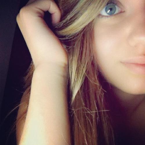 Non ho voglia di scrivere una bio.
quindi se volete sapere qualcosa su di me add 3