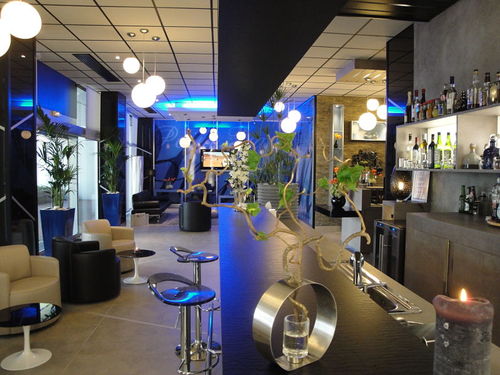 ArcachonHotel's profile picture. Au centre d'Arcachon face à la plage notre hôtel de 34 chambres avec terrasse vous accueille de mars à novembre, Accueil Confort et Qualité à votre service.