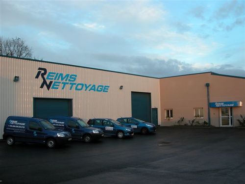 MISSPROPRETE's profile picture. 