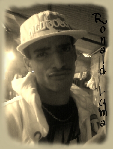 ronaldotnt1's profile picture. ''Enquanto Algumas Pessoas Fazem de Tudo para Se tornarem Marcantes, Eu hajo Naturalmente E me Torno uma Pessoa Humilde com Todos a Minha Volta''