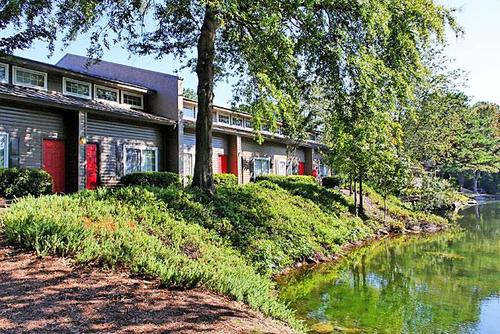 The District at Vinings is an upscale apartment community set in the hisotric Vinings area of Atlanta, GA.  We have 1, 2,and 3 bedroom apartments available!