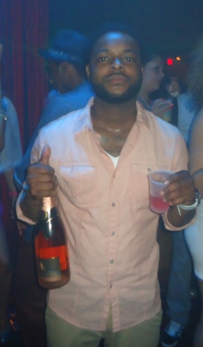 Owner of a well established Barbershop AllNOnePlace / CEO & Manager of #FSMG / Co-founder of FUN DELIVERIES / Jack of All trades i guess...Follow ME NOW