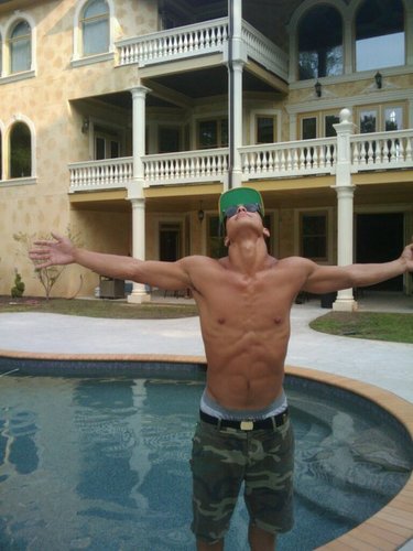 My Name is Dannon. Thats D to the annon for you Fucks. Old Heads Fuck with me, and Real Niggas Look Up to Me.