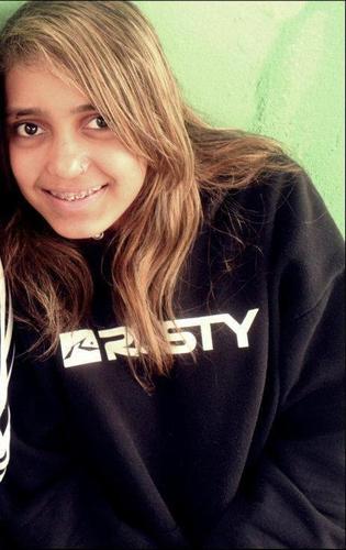 14 anos, escorpiana, santista, , irritante, preguiçosa, ignorante, orgulhosa e ciumenta, Deus acima de tudo (...) segue ? *-*