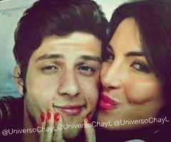 Sou loca por Chamel,sou Chameleira,sempre serei Chamel..Eu só quero dizer @chayleao e @melfronckowiak:Eu AMO VCS!!