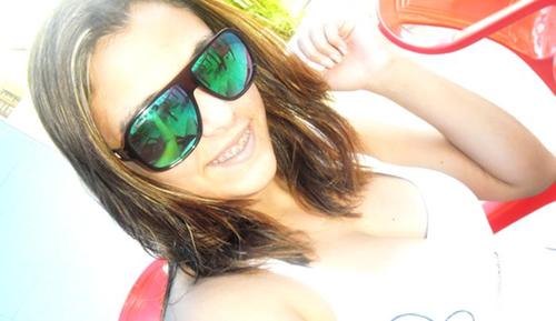 Sou mãe ♥, sou Santista Fanatica ♥, tenho 16 anos, virginiana, alegre&ousada, e acima de tudo .....Filha de deus ♥