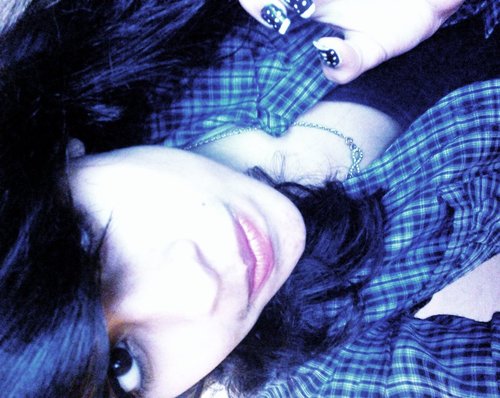 UmaGuria_Cacau's profile picture. Desenho,curto rock, Bipolar e Feia quer saber mais? Só Seguindo (y'