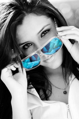 ∞ ' Ordinary Girl . ∿ ∿ m.a da @br_htinhax2 ∞