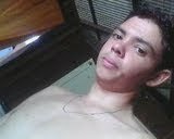 sou um jovem em busca da vitoria em minha vida a cada dia