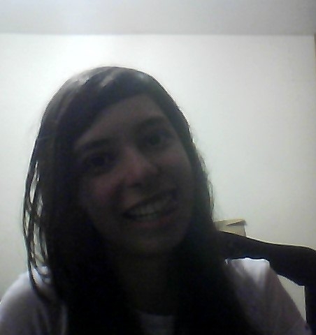 14 Anos, Sagitariana, Best das @caatyoliveira @Thaixx_b Adoro a minha @itsmione e sô louca pelo MSN   =P