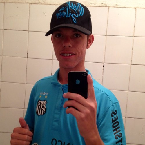 matheus26553's profile picture. Lutar sempre ,Vencer talvez , Desistir jamais!!