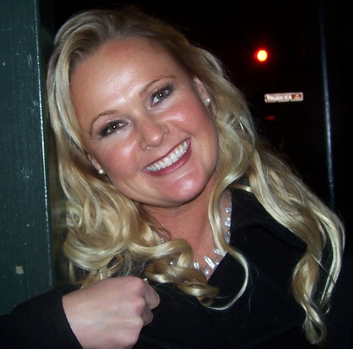 Im a beach girl, chef, anything outdoors lover, and avid Olympic fan who has been to ever Olympics since 1984. Go team USA!