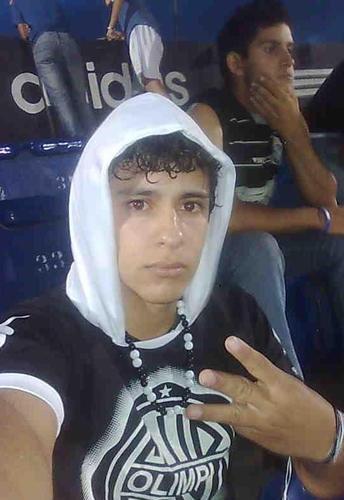 Economía UNA''Olimpero desde la cuna hasta el cajón''
yo soy de Olimpia, 
de corazón, 
porque este año 
de para uno, 
de para uno, 
salimos Campeón!!!