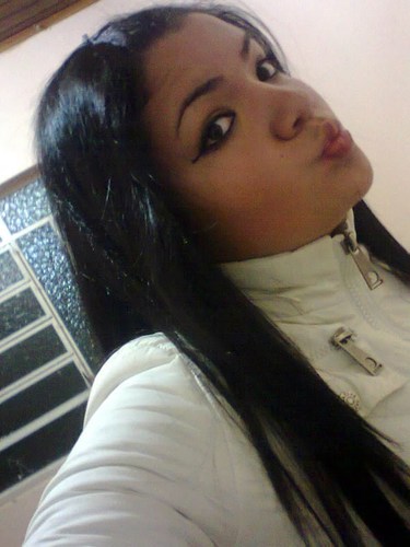 Aquariana,ciumentah,meiga, complikada,perfeitinha,mae de uma principe......bem melhor do q antes faz parte....