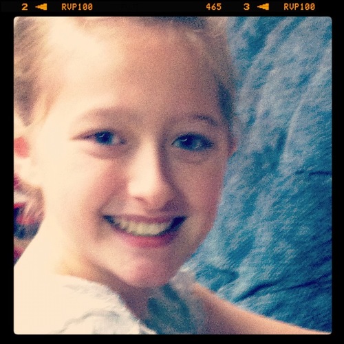 hey its Madelyn. I 3 one direction,the wanted,and Nikki manaj. i am seriously retarded sometimes.LOL! i am the oldest of 3 sisters. and thats all i can fit in