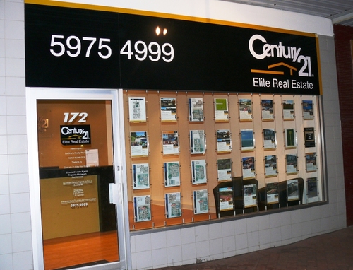 Century 21 Elite Real Estate Mornington we are locals. We love our community and have a deep understanding of our local property market.