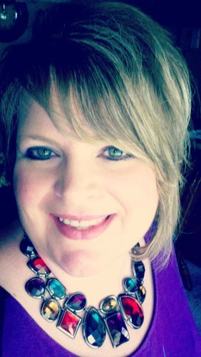 Christian, Graphic Designer, Artist, Wife to Steve, Mom to Reed, Bonus-Mom to Ally