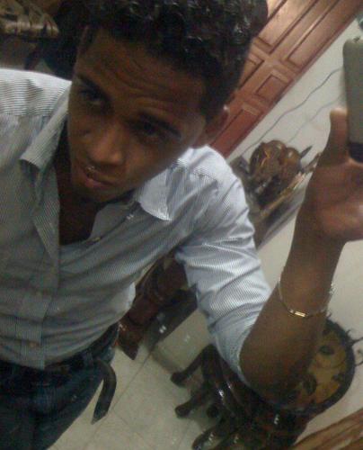 SoY Un ChamaKitoO VacaNoO .. Si tu Lo Ers ConmIGoO :) Mee Encanta El Alcohol Y La Miusic A Toa hahaha # NOrMaL #