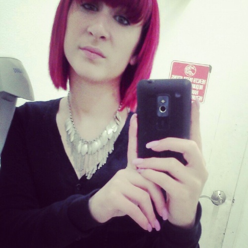 Follow me , I follow back :) #TeamAries , #TeamSingle! Follow me on instagram, @Lizaaaaaay