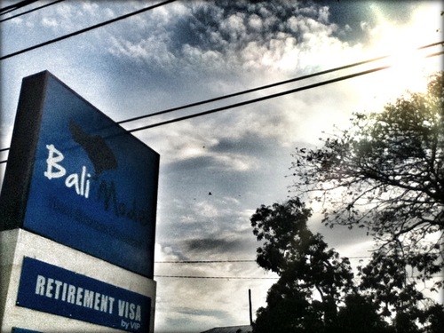 VISA AND BUSINESS CONSULTANT
+62 361 283242
info : balimodesanur@gmail.com