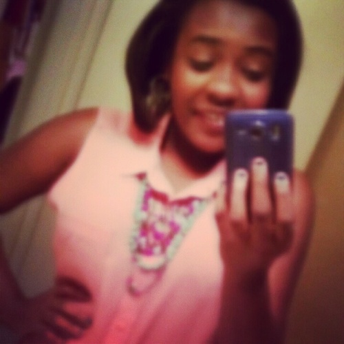 From Roe City.. I write songs.. I'm funny && sweet.. Cute enough to eat.. So go ahead && follow me!! ^_^ #TeamIDGAF.. #TeamThick.. #TeamThuggin.. #TeamHollister