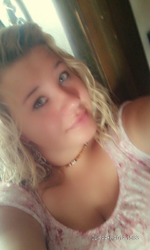 Keiraa (: seventeen(: enjoying my life!