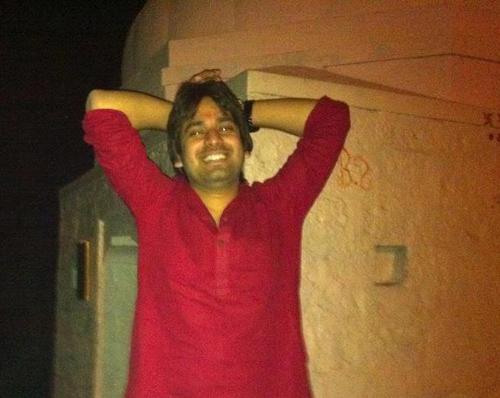 ratedrdaksh's profile picture. 