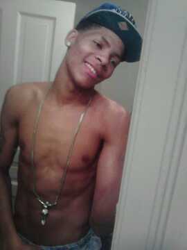 IM JST THT NIGGA THT PPL WNT TO B IM JST TRYN TO GET TO DAT MONEY AND DAT GREEN LEAF# FOLLW AY3 NIGGA DOE ILL FOLLW BAK