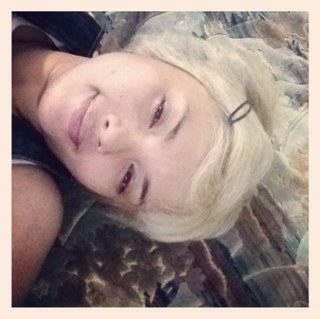 gita_yoanita's profile picture. Saya ateis penuh cintaaaah.... #dirajam massa