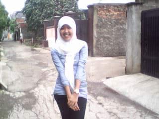 My name id Lia Mardiani | My birthday 15 March 1997 | God always with me | Islam is my religion