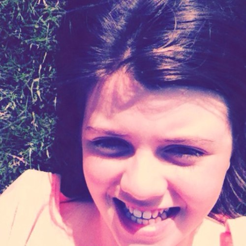 Heyaa im georgia follow me and ill folllow you back
ILoveJls :)
Love My Mates I only follow if i now