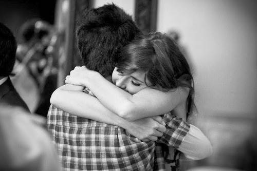 El amor es todo aquello que muchos solemos sentir, pero pocos podemos demostrar. Devuelvo follow.